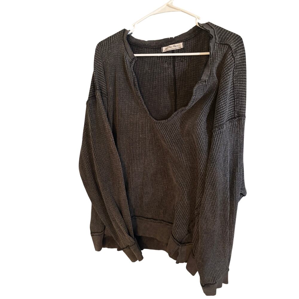 Free People We The Free Oversized Waffle Knit Buttercup Thermal Black XL - Picture 2 of 5